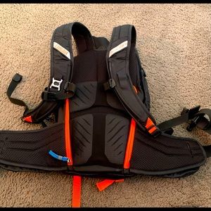 CamelBak Skyline LR hydro pack